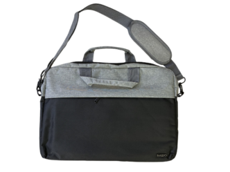 Porta Notebook en tela gris, con manija corta y correa larga.